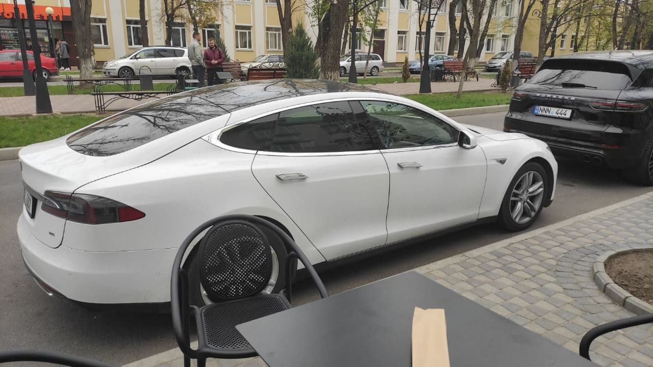 tesla_igor.jpg