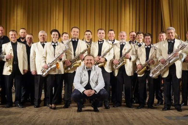 Муниципальный оркестр Полтава. Заслуженный артист Украины Эдуард Головашич, г. Полтава, Украина